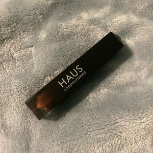 4/$25 NWT Haus Laboratories liquid eyeshadow